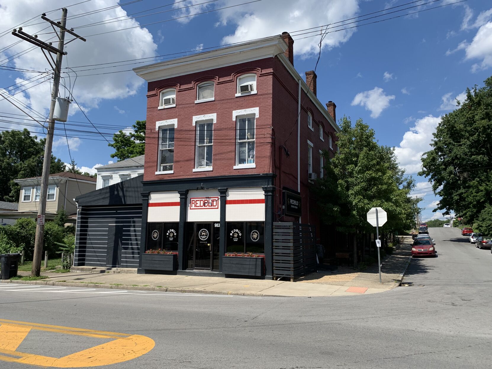 New restaurant, dance hall opens Friday night in Germantown